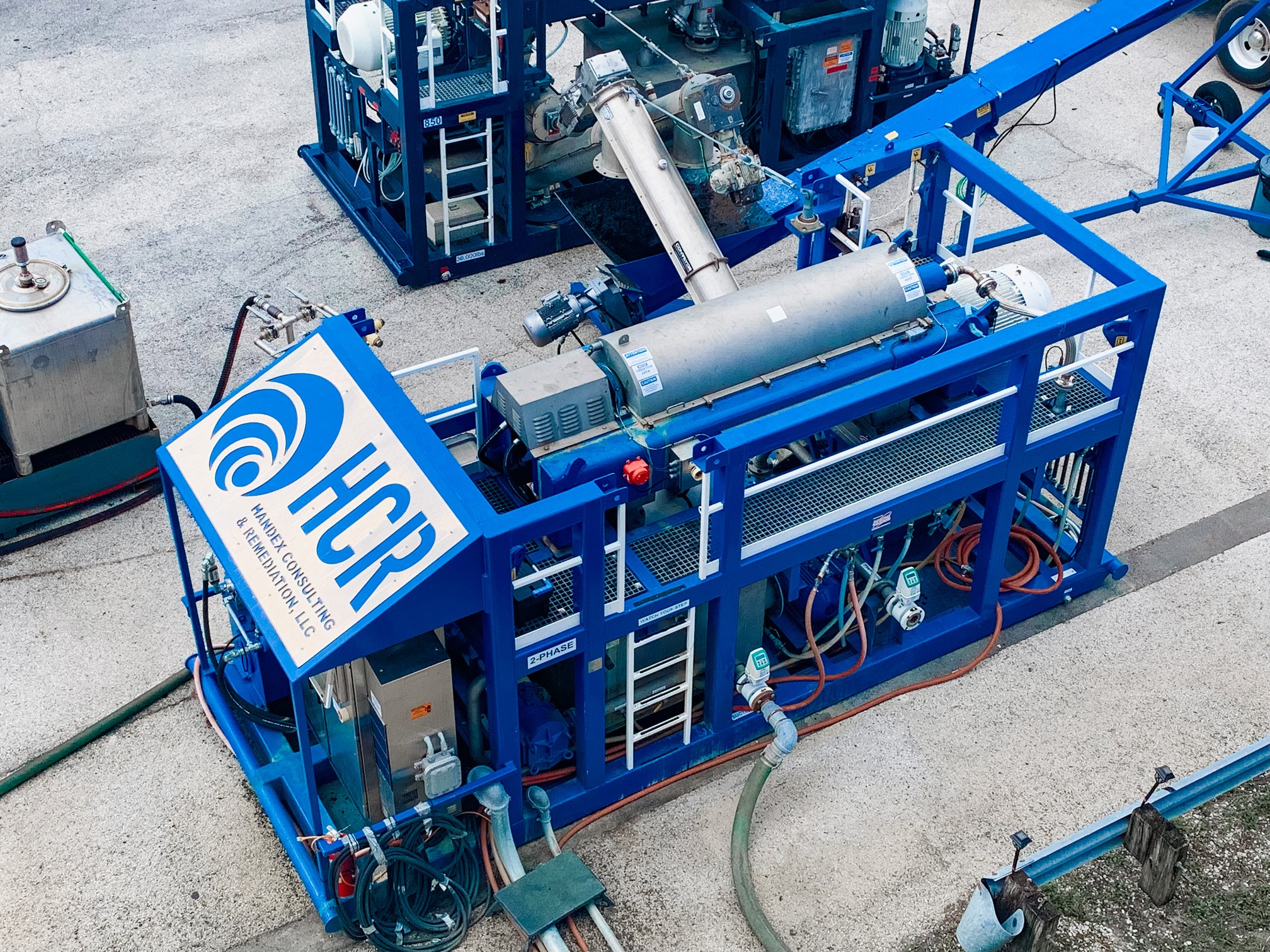 Differences Between Industrial Centrifuge vs. Filter Press